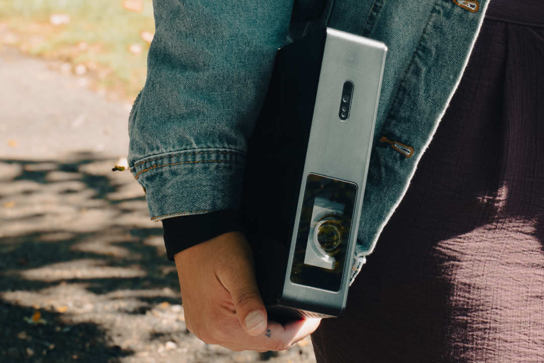 How long do portable projectors last on battery?
