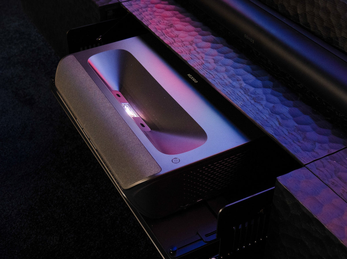 Projector Glossary: 80+ common technical terms explained